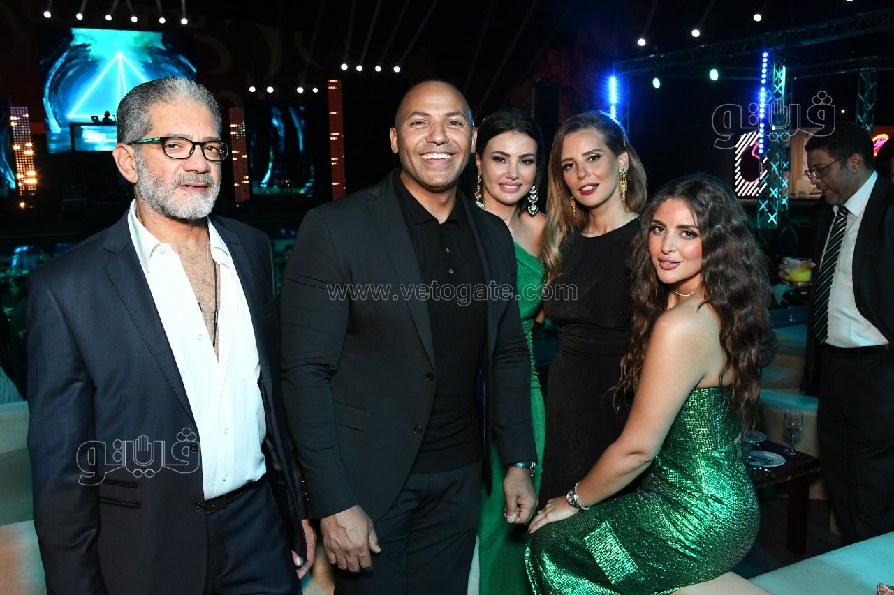 روبي تشعل حفل منصة شاهد بحضور نجوم الفن (36)