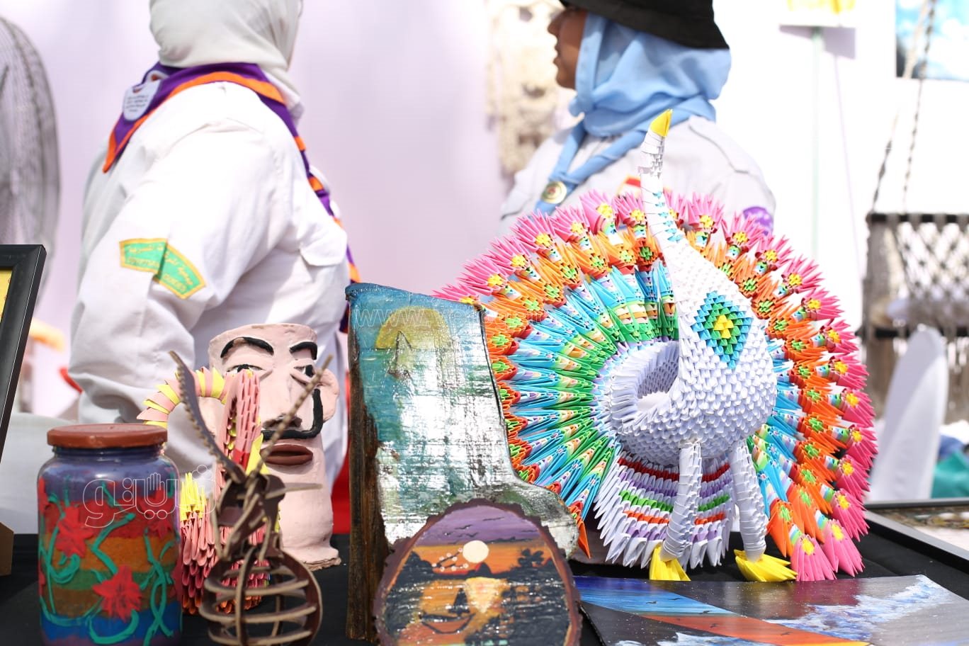 فرق الكشافة تستقبل الطلاب الجدد في أول يوم دراسي بجامعة عين شمس (18)