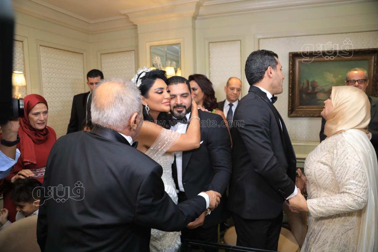 الكينج ونجوم الفن والإعلام يحتفلون بزفاف سالي عبد السلام ومؤمن الباز (5)