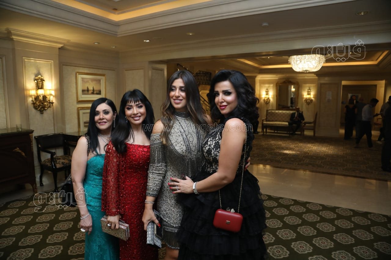 الكينج ونجوم الفن والإعلام يحتفلون بزفاف سالي عبد السلام ومؤمن الباز (8)