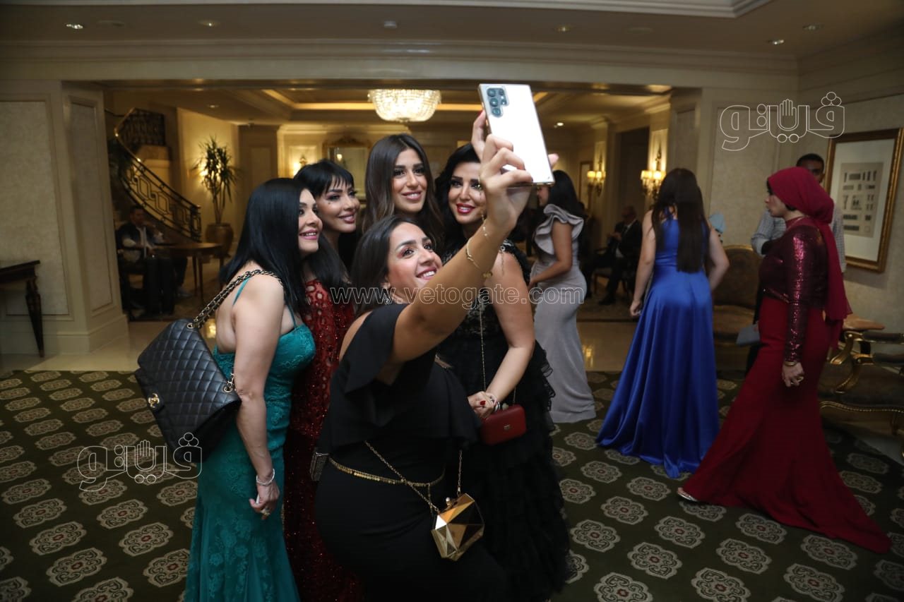 الكينج ونجوم الفن والإعلام يحتفلون بزفاف سالي عبد السلام ومؤمن الباز (9)