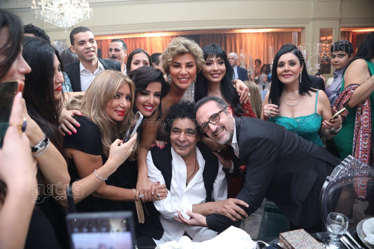 الكينج ونجوم الفن والإعلام يحتفلون بزفاف سالي عبد السلام ومؤمن الباز (15)