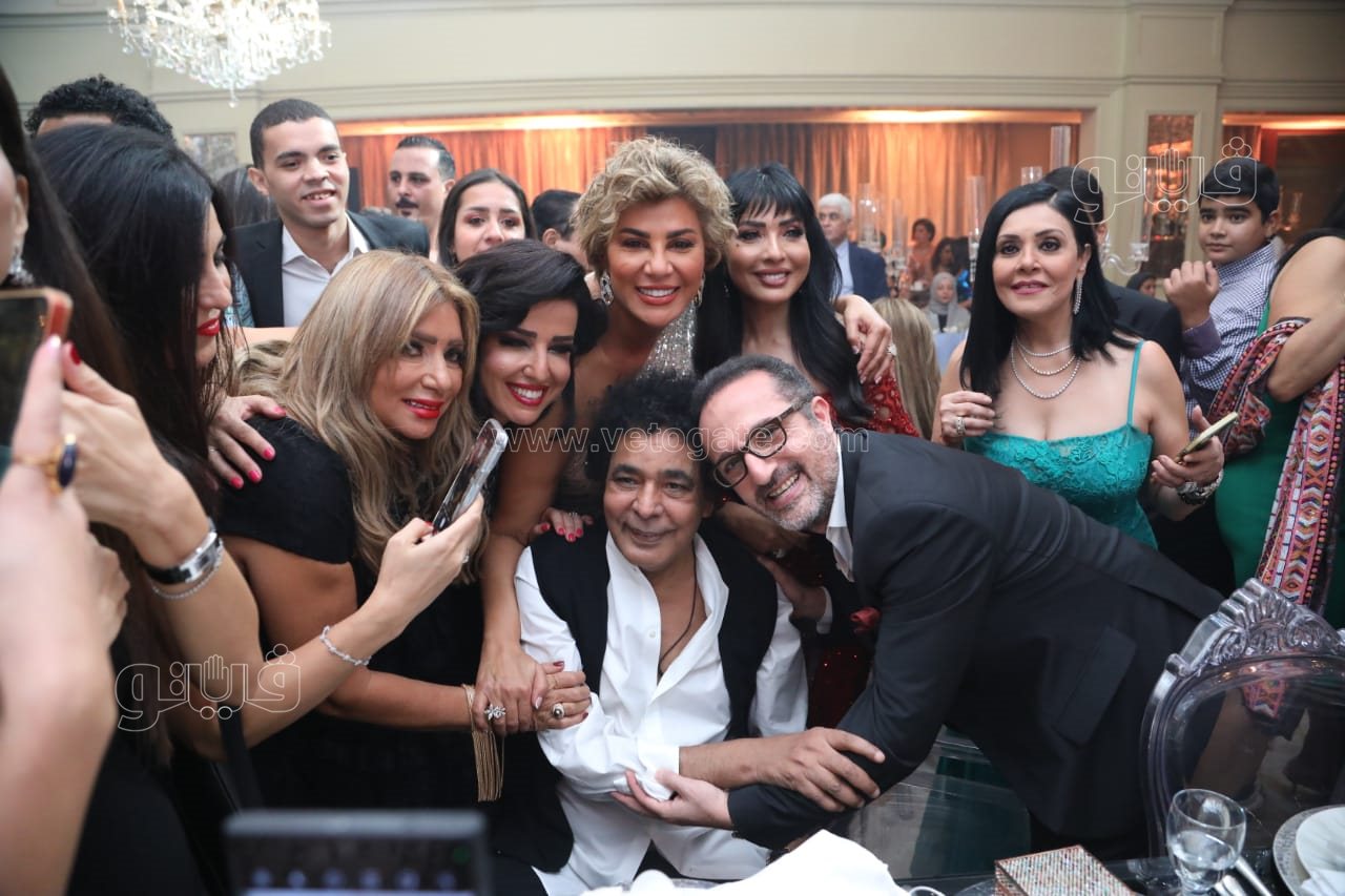الكينج ونجوم الفن والإعلام يحتفلون بزفاف سالي عبد السلام ومؤمن الباز (18)