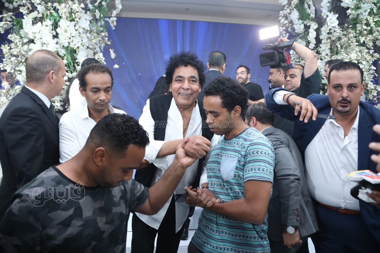 الكينج ونجوم الفن والإعلام يحتفلون بزفاف سالي عبد السلام ومؤمن الباز (22)