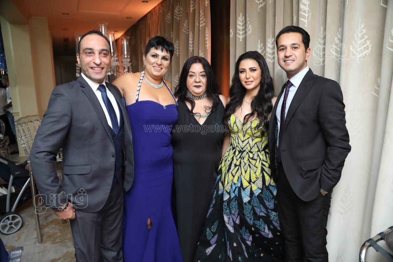 الكينج ونجوم الفن والإعلام يحتفلون بزفاف سالي عبد السلام ومؤمن الباز (35)