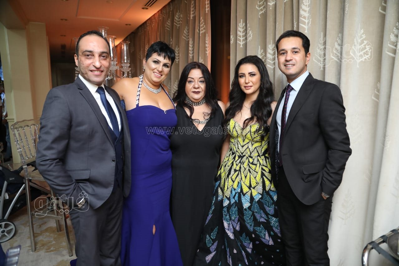 الكينج ونجوم الفن والإعلام يحتفلون بزفاف سالي عبد السلام ومؤمن الباز (39)