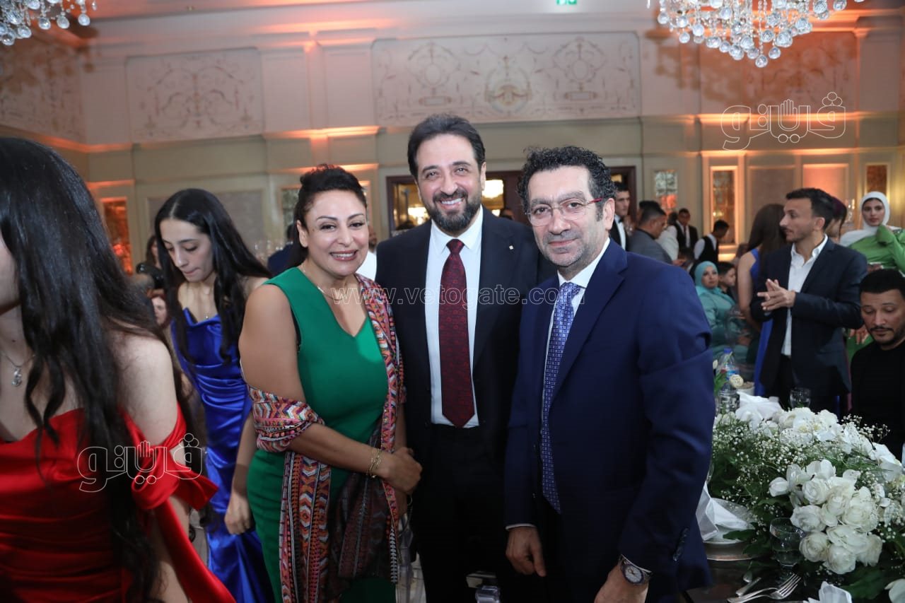 الكينج ونجوم الفن والإعلام يحتفلون بزفاف سالي عبد السلام ومؤمن الباز (42)