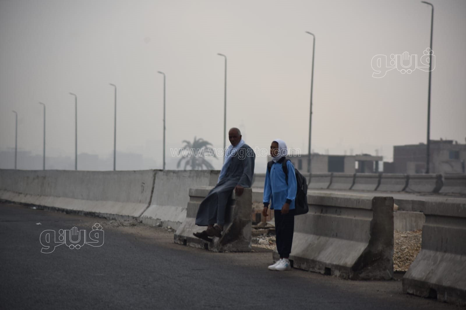 التلاميذ على أسوار الدائري.. شاهد طرق مواصلات الطلاب في أول أيام العام الدراسي (1)