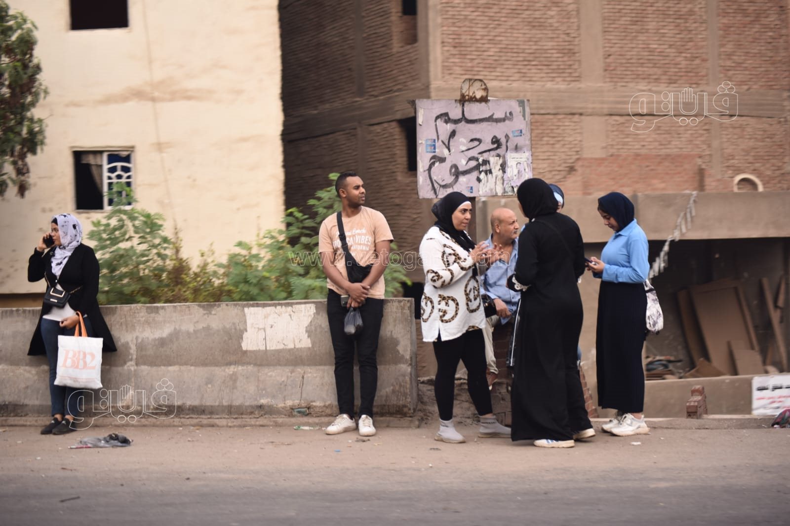 التلاميذ على أسوار الدائري.. شاهد طرق مواصلات الطلاب في أول أيام العام الدراسي (3)