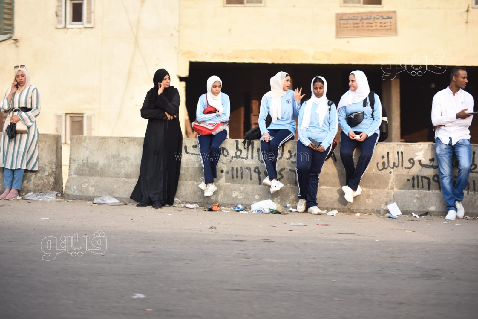 التلاميذ على أسوار الدائري.. شاهد طرق مواصلات الطلاب في أول أيام العام الدراسي (6)