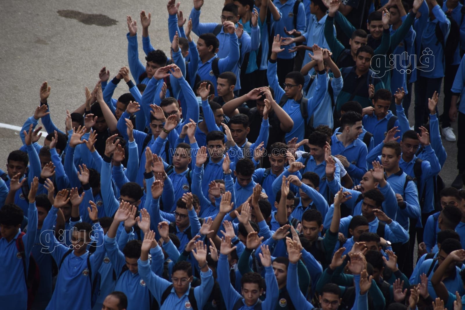 همة ونشاط.. طلاب مدرسية السعيدية يؤدون التمارين الرياضية بطابور الصباح (25)