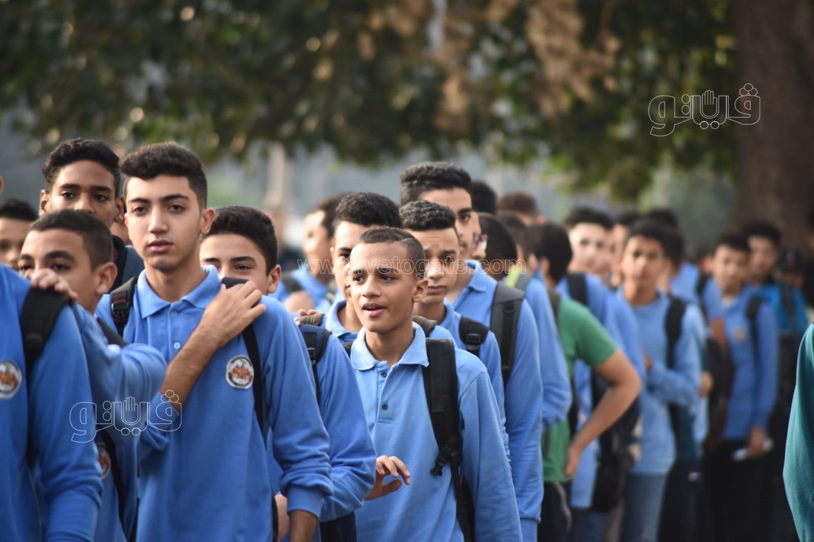 همة ونشاط.. طلاب مدرسية السعيدية يؤدون التمارين الرياضية بطابور الصباح (7)