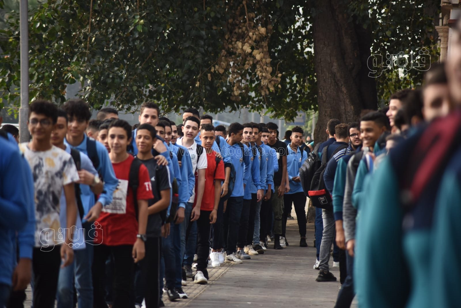 همة ونشاط.. طلاب مدرسية السعيدية يؤدون التمارين الرياضية بطابور الصباح (11)