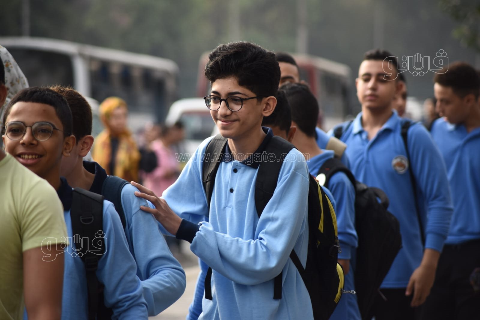 همة ونشاط.. طلاب مدرسية السعيدية يؤدون التمارين الرياضية بطابور الصباح (22)