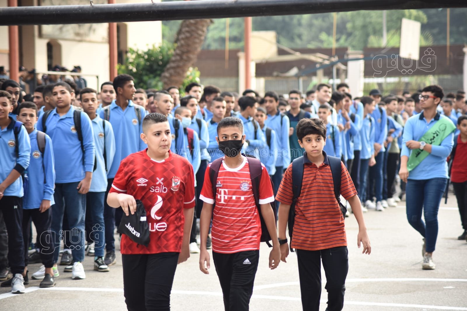همة ونشاط.. طلاب مدرسية السعيدية يؤدون التمارين الرياضية بطابور الصباح (26)