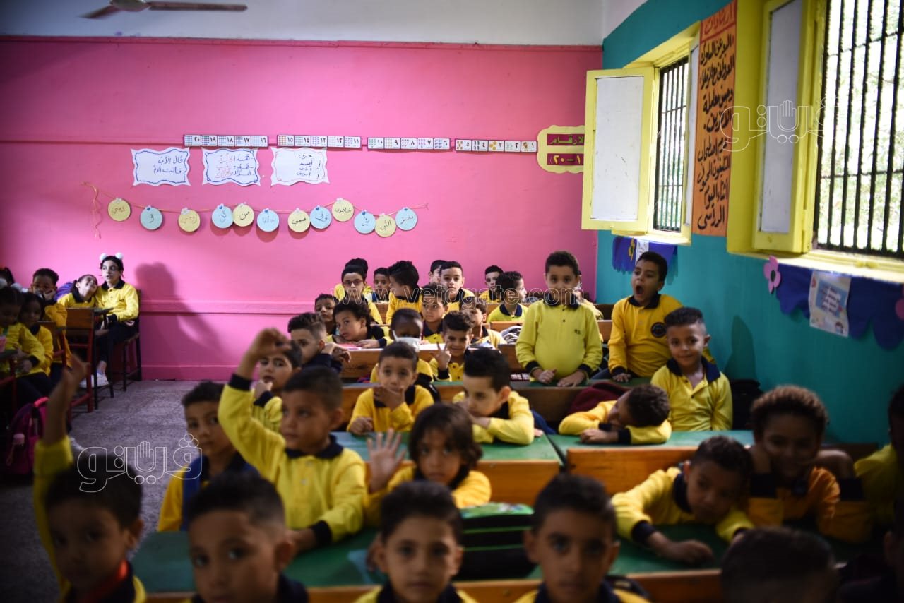 جرس الحصة ضرب.. انتظام الدراسة في مدارس الجيزة (22)