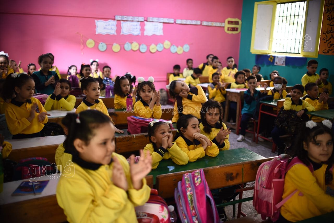 جرس الحصة ضرب.. انتظام الدراسة في مدارس الجيزة (29)