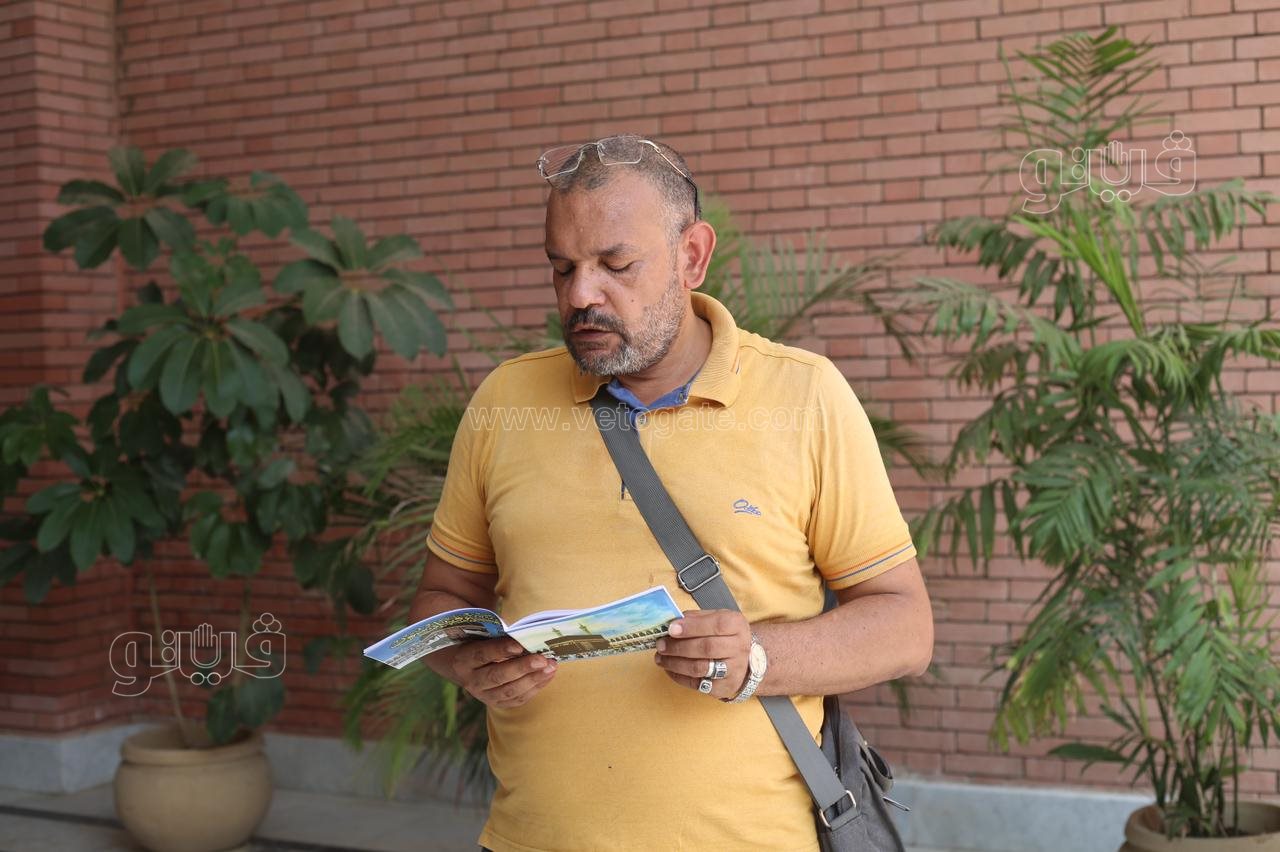  احتفال المواطنين بذكرى نصر أكتوبر أمام قبر مبارك (11)