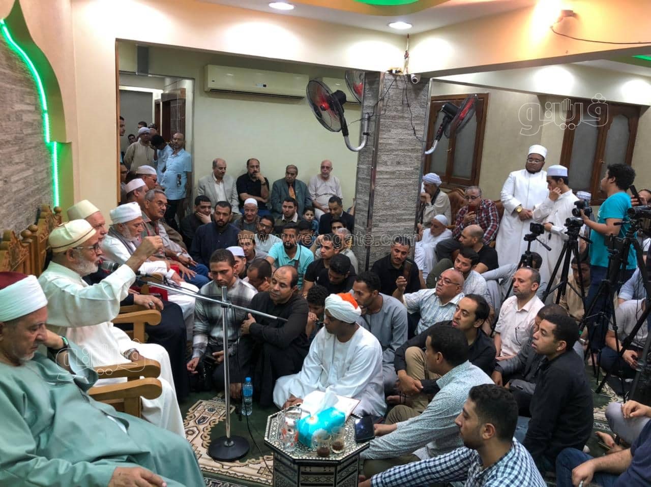 علماء أزهر ومبتهلون يحتفلون بذكرى المولد النبوي بساحة الشيخ سعيد عمران الدح (11)