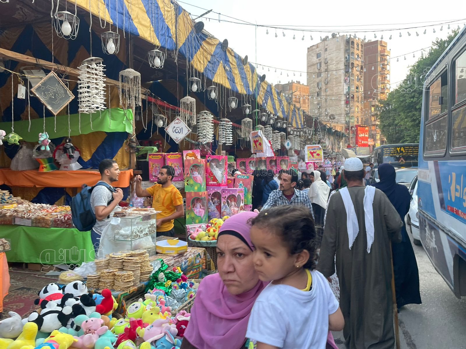  حلاوة المولد في السيدة زينب (1)