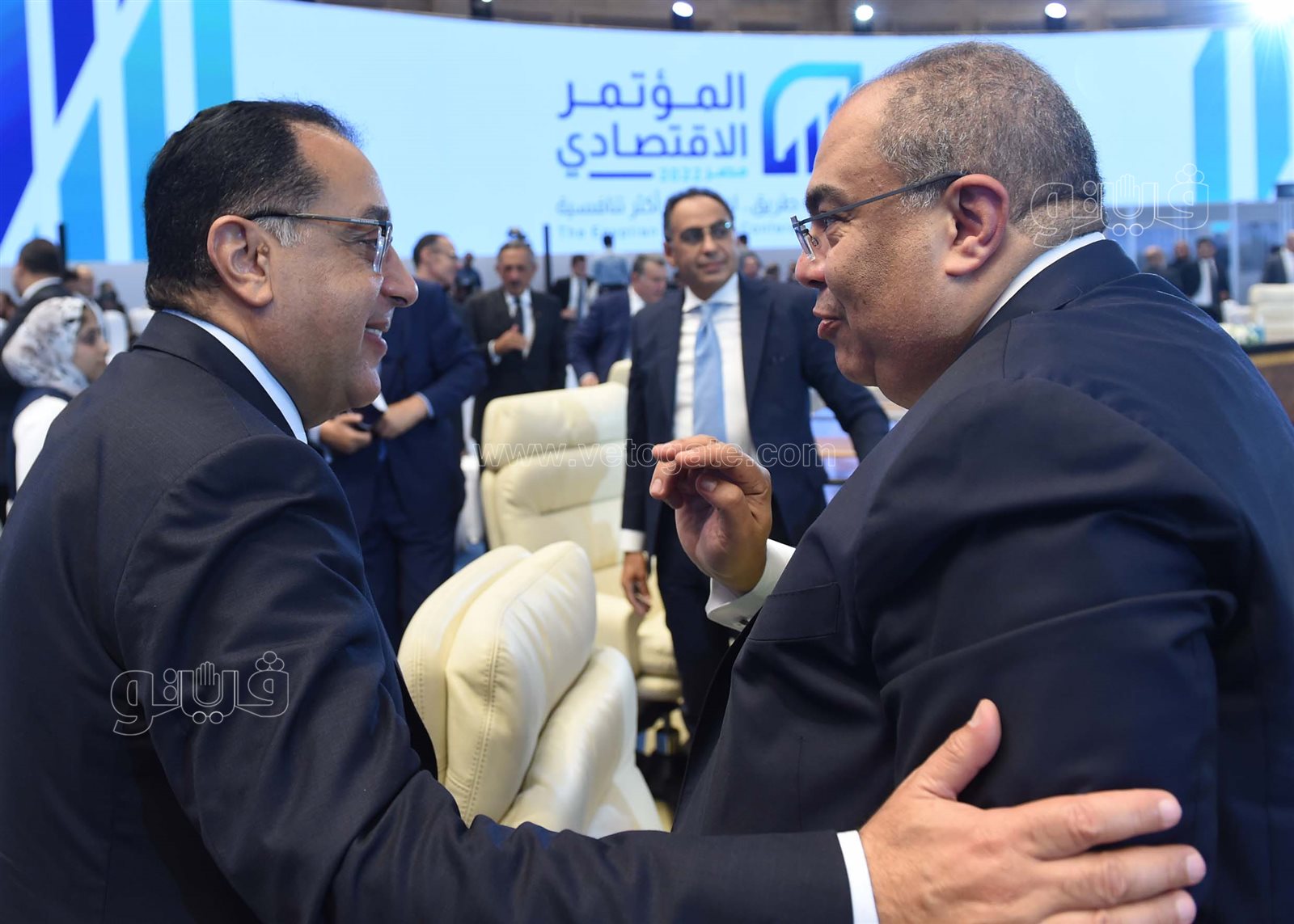  الجلسة الأولى للمؤتمر الاقتصادي (9)