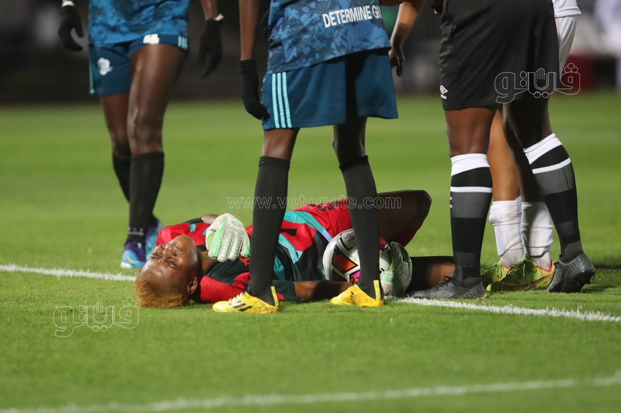 الجيش الملكي وديترمين جيرلز (3)