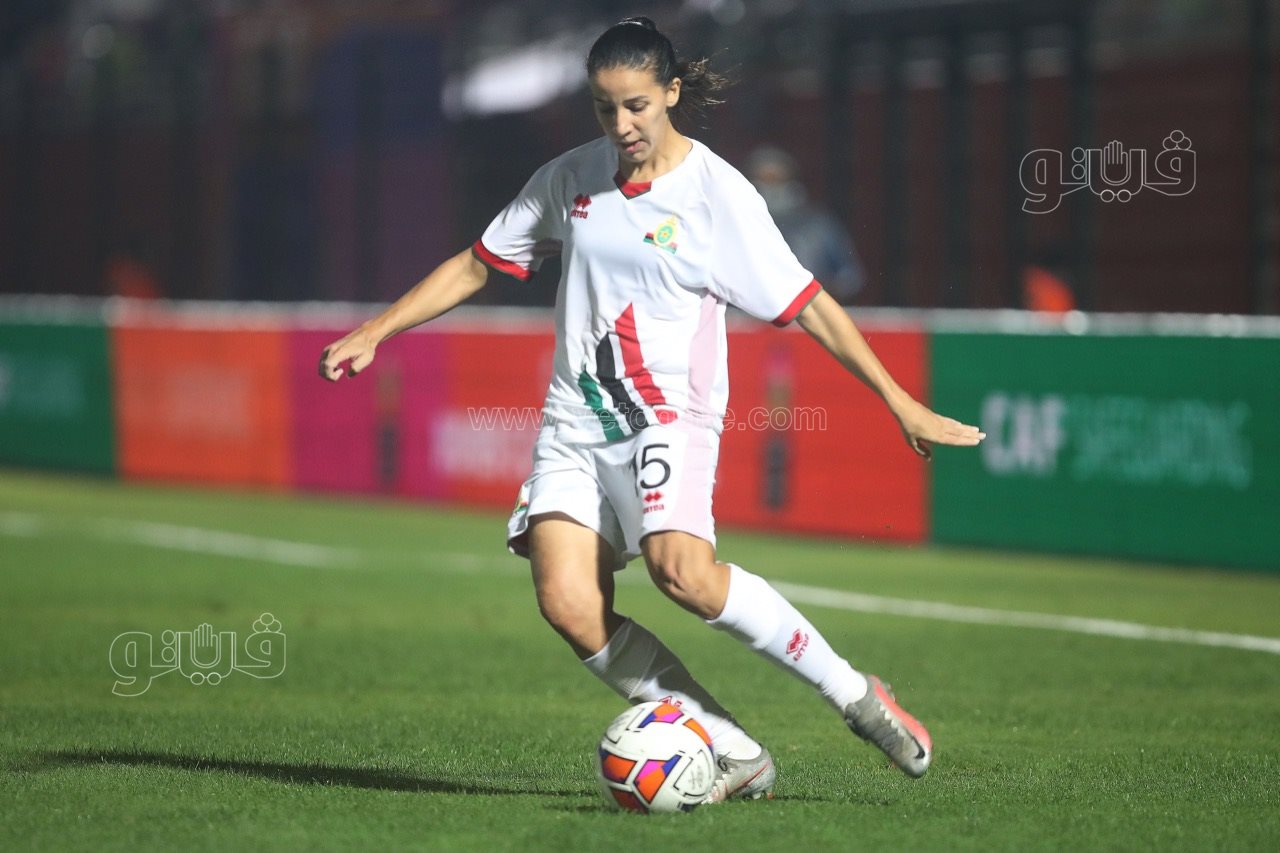 الجيش الملكي وديترمين جيرلز (11)