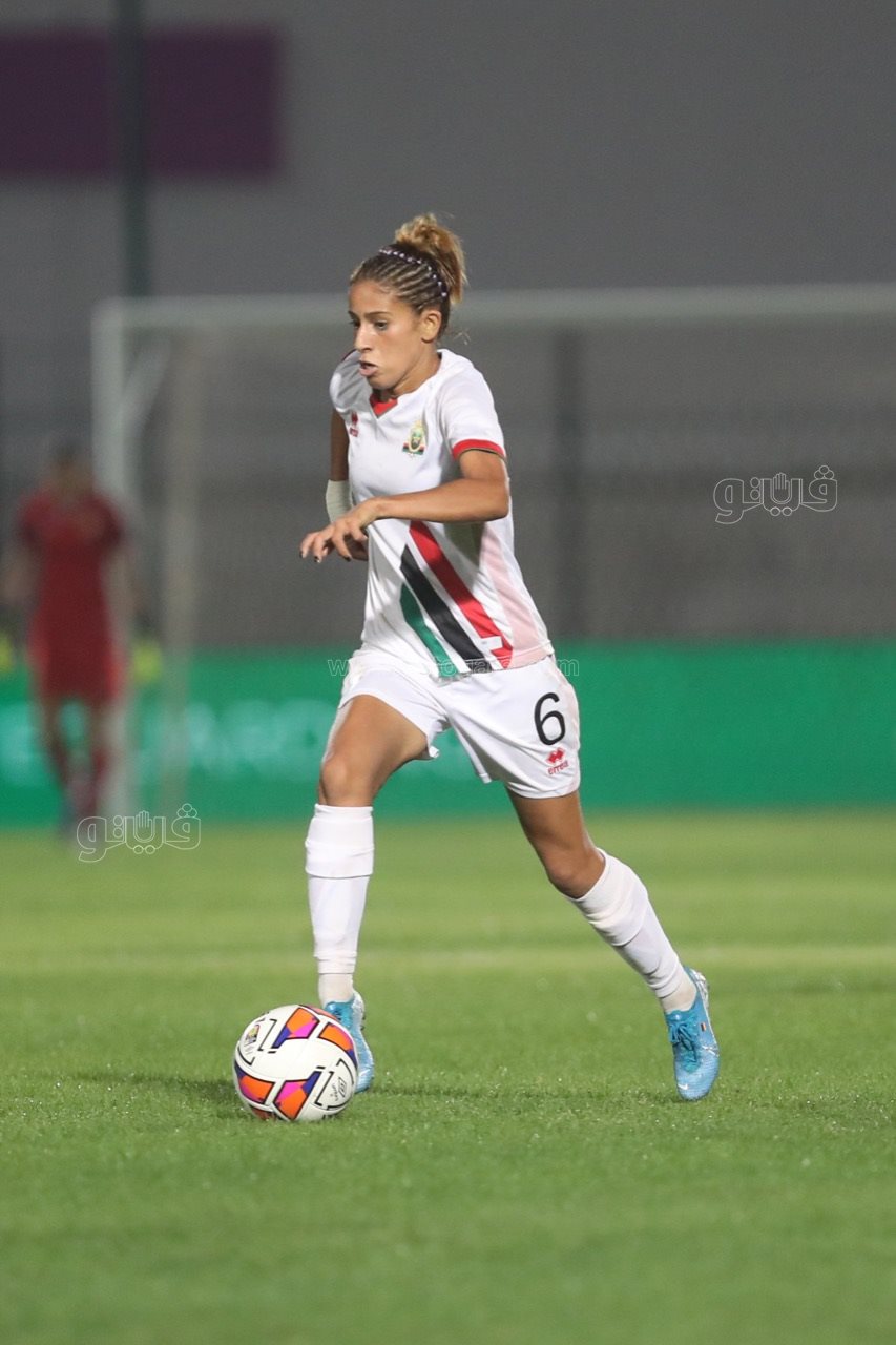 الجيش الملكي وديترمين جيرلز (14)