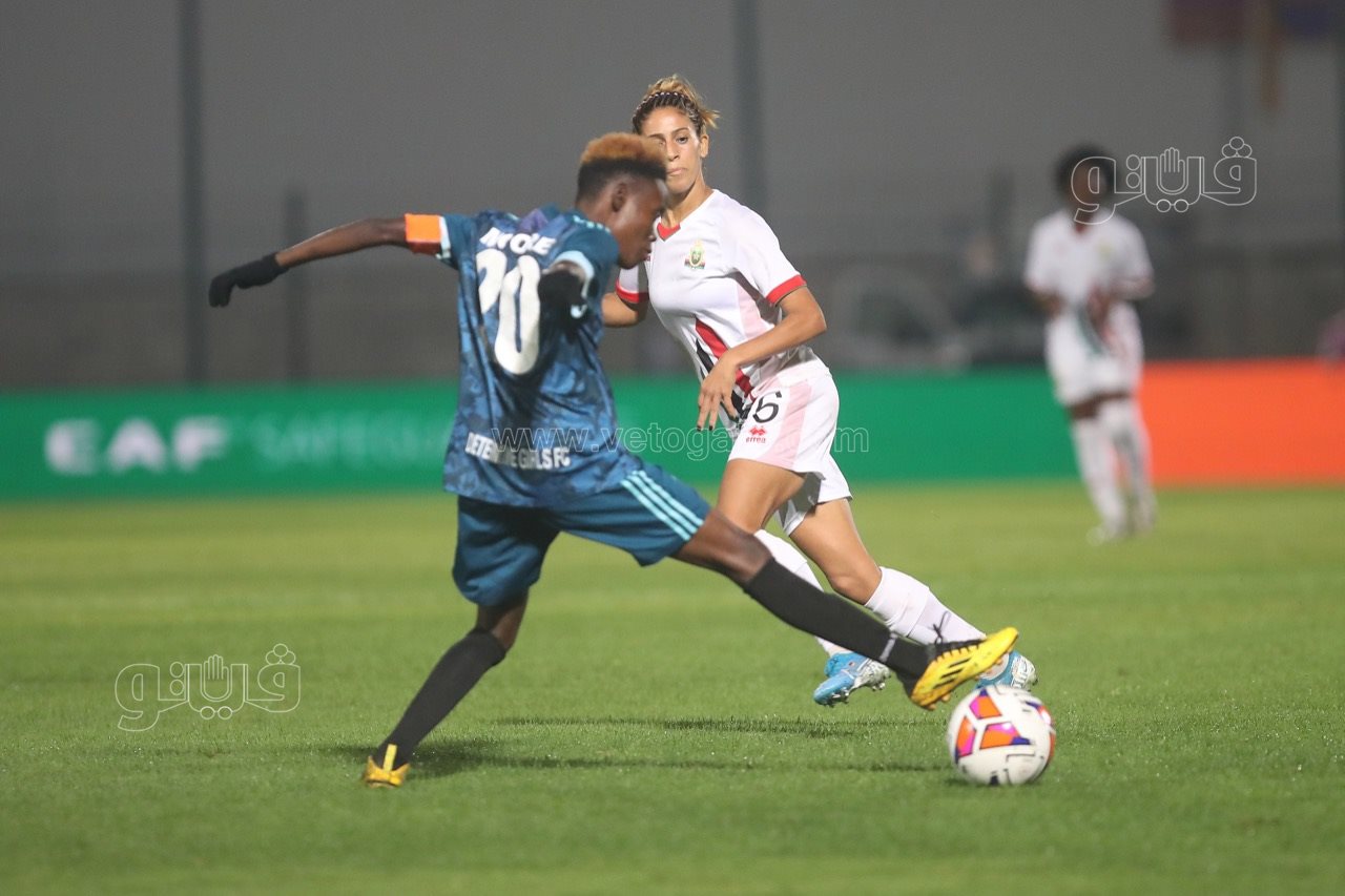 الجيش الملكي وديترمين جيرلز (23)