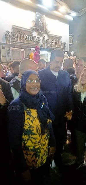  رئيس دولة فنزويلا يزور شارع المعز لدين الله الفاطمي (2)