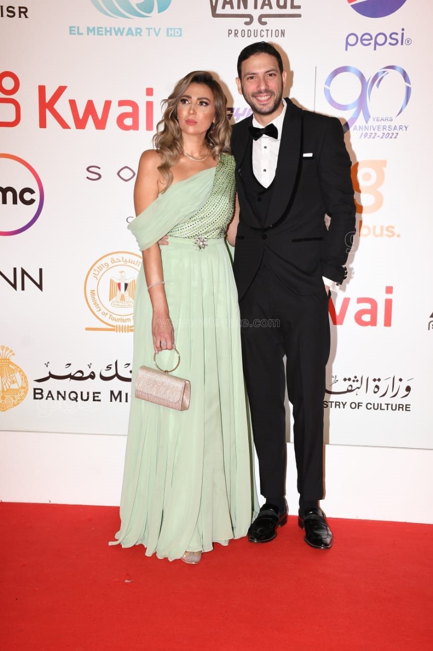 إطلالات شبابية تخطف الأنظار في ختام القاهرة السينمائي (2)