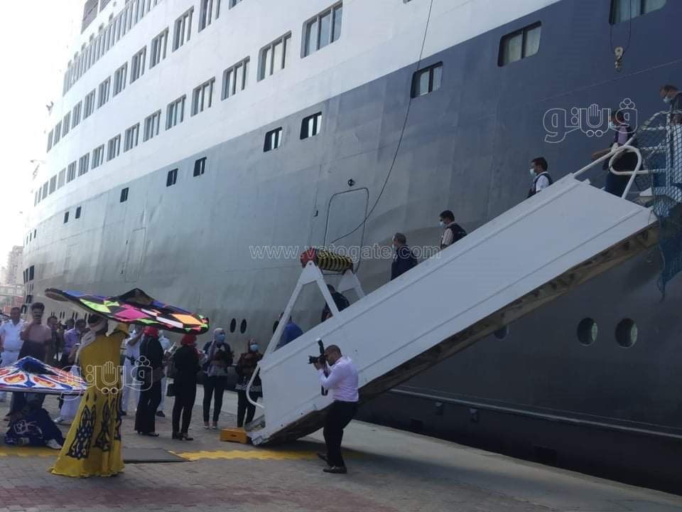 received_1551642588516871