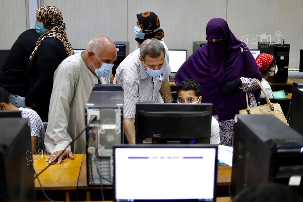 توافد طلاب الثانوية على معامل تنسيق جامعة القاهرة بأول أيام المرحلة الثانية (3)