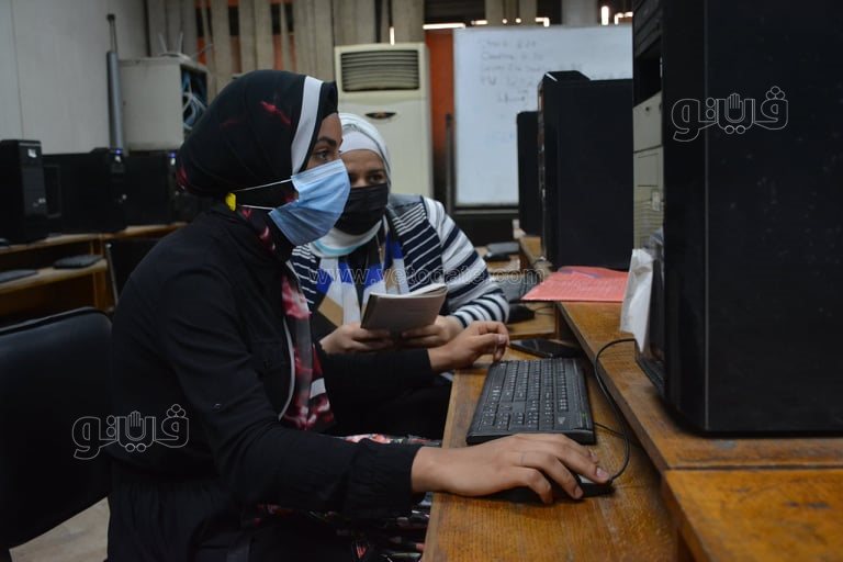  معامل تنسيق هندسة القاهرة تستقبل طلاب المرحلة الثانية (10)