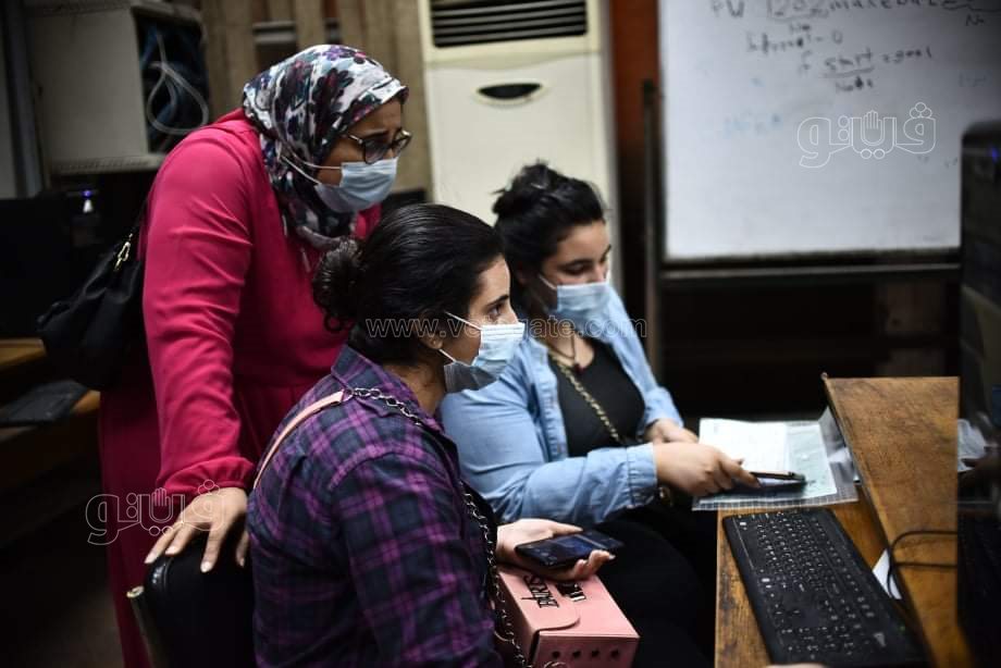 إقبال على معامل تنسيق جامعة القاهرة لتسجيل رغبات المرحلة الثانية (8)