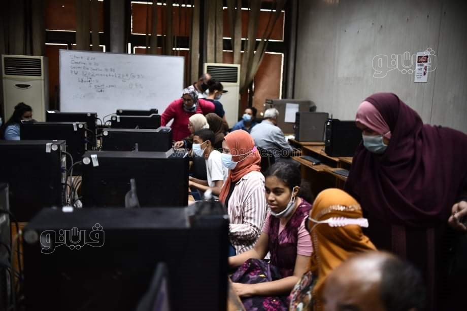 إقبال على معامل تنسيق جامعة القاهرة لتسجيل رغبات المرحلة الثانية (9)