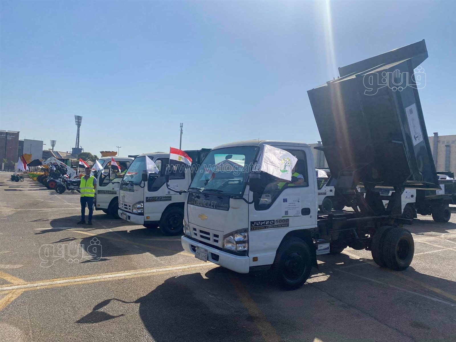 محافظة القاهرة تستعرض معدات النظافة الجديدة بالاستاد  (8)