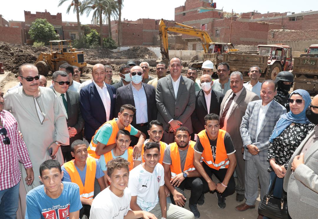 محافظ بني سويف يتفقد مشروعات حياة كريمة (5)