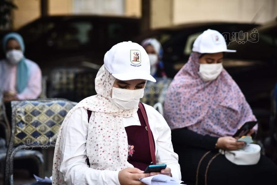 تطعيم طلاب جامعة القاهرة ضد فيروس كورونا (14)