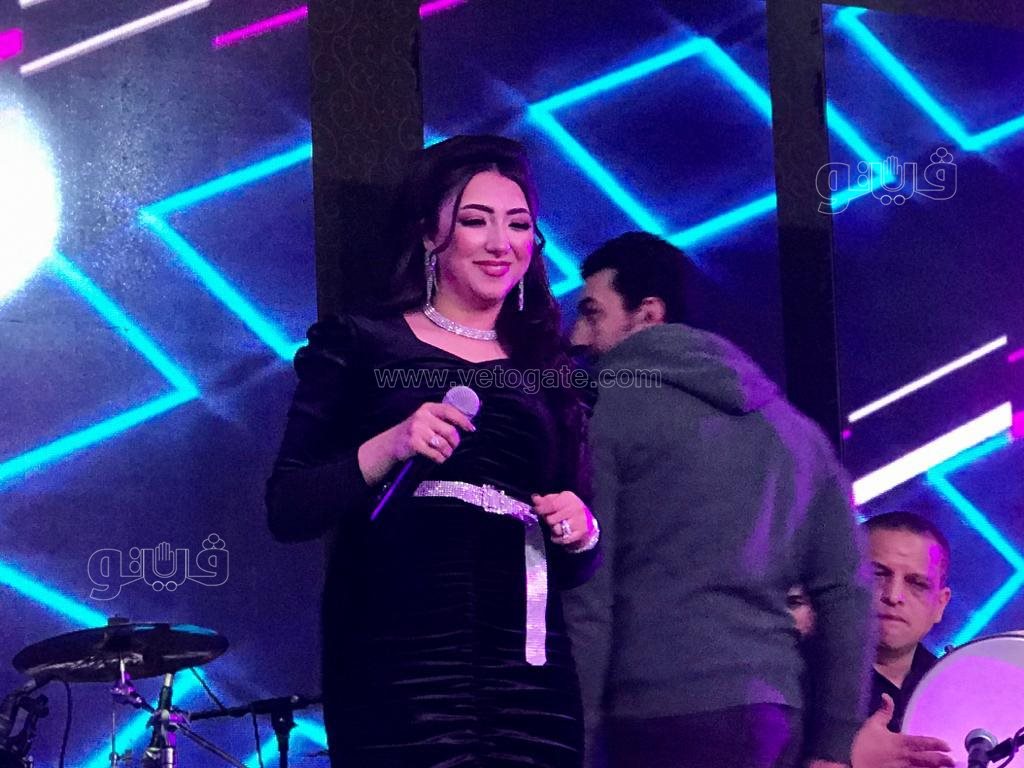 آية عبد الله (7)