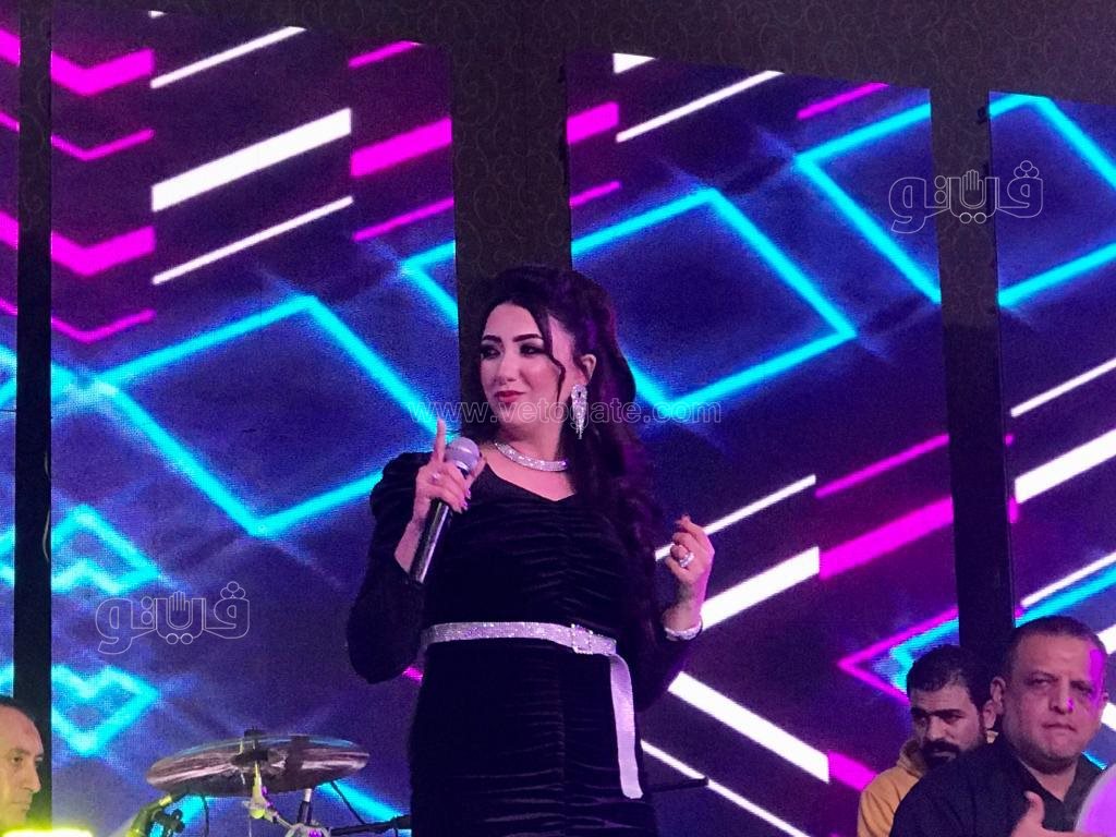 آية عبد الله (8)