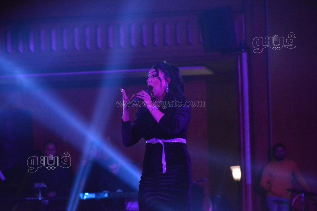 آية عبد الله (11)