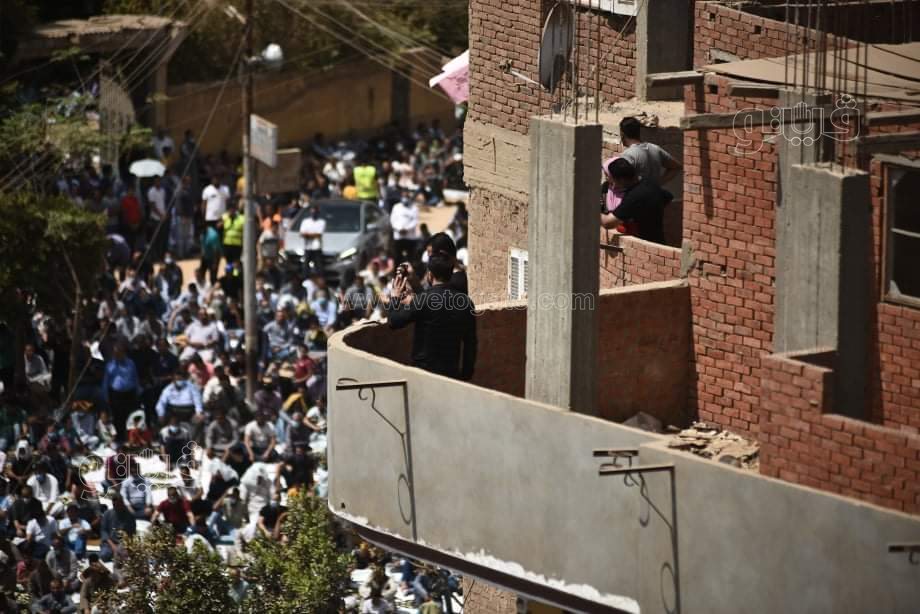 received_1902651859905633