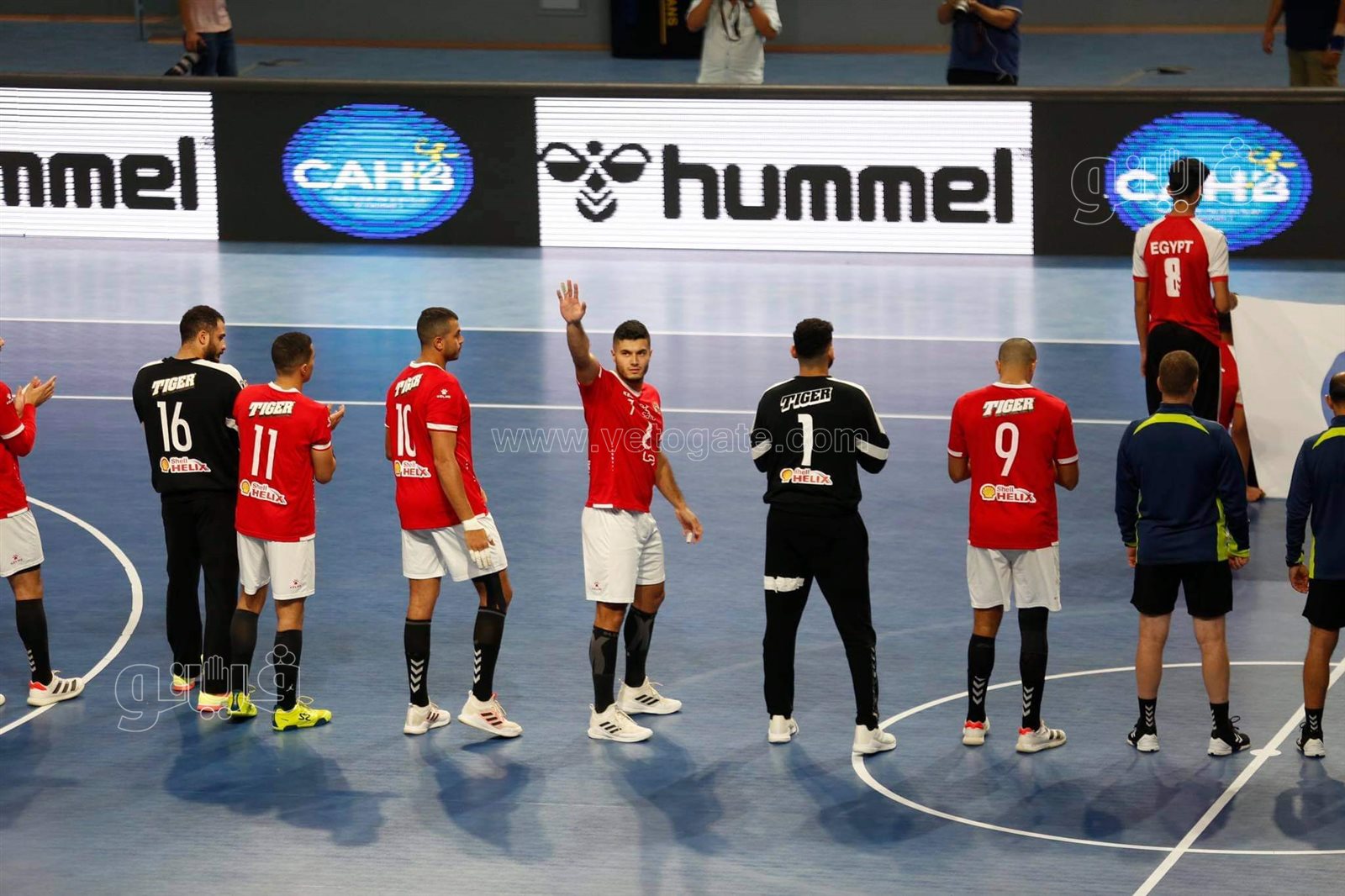   يد الاهلى والزمالك فى السوبر  (17)