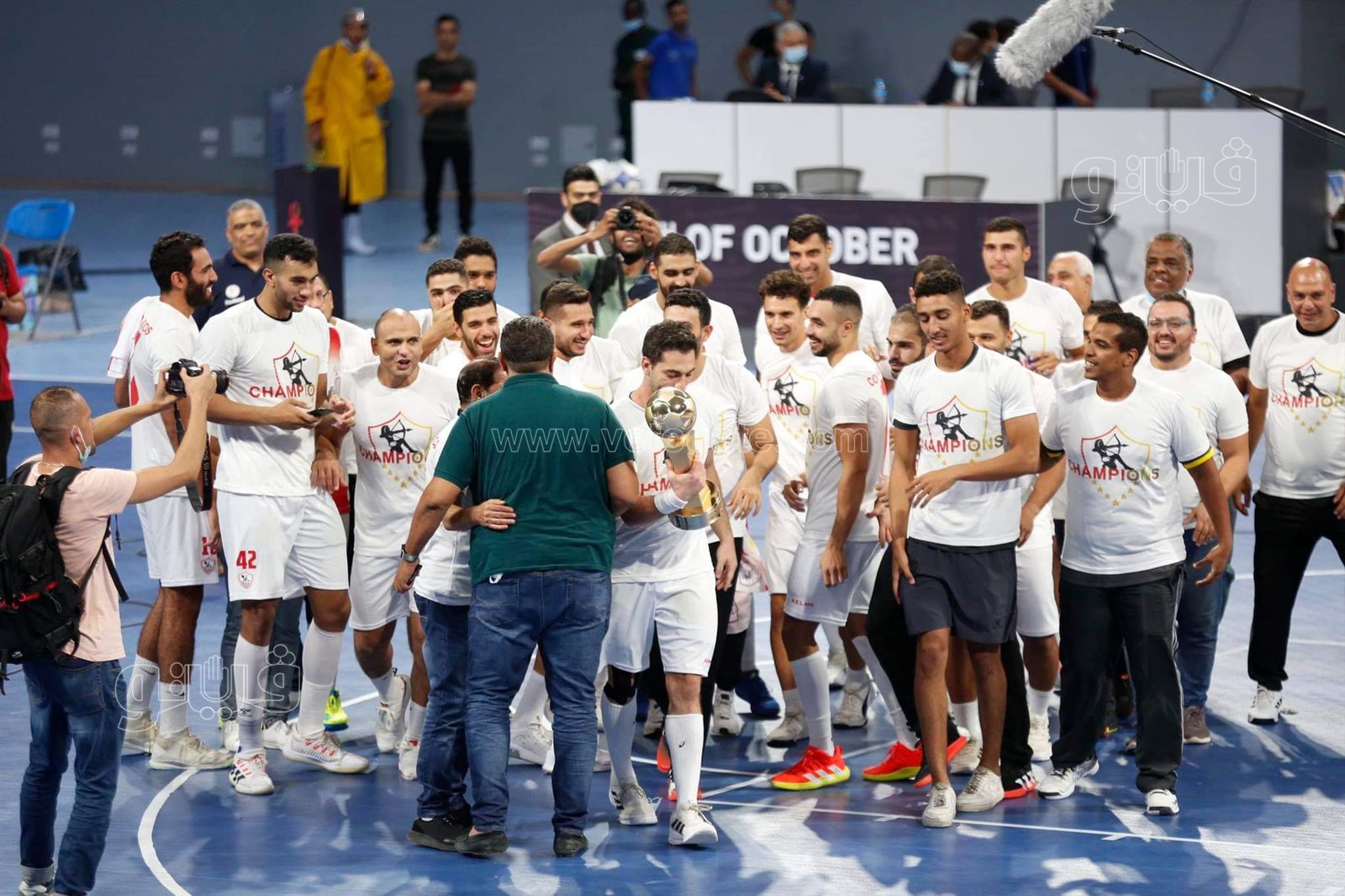 تتويج الزمالك بالسوبر الافريقي