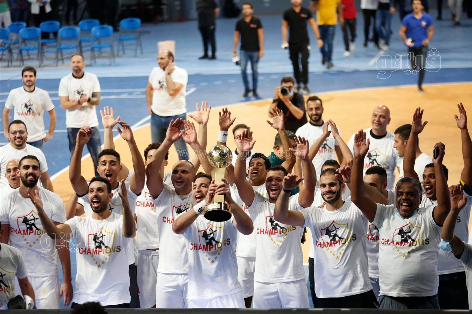 تتويج الزمالك بالسوبر الافريقي