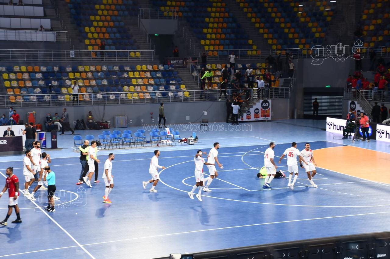 تتويج الزمالك بالسوبر الافريقي