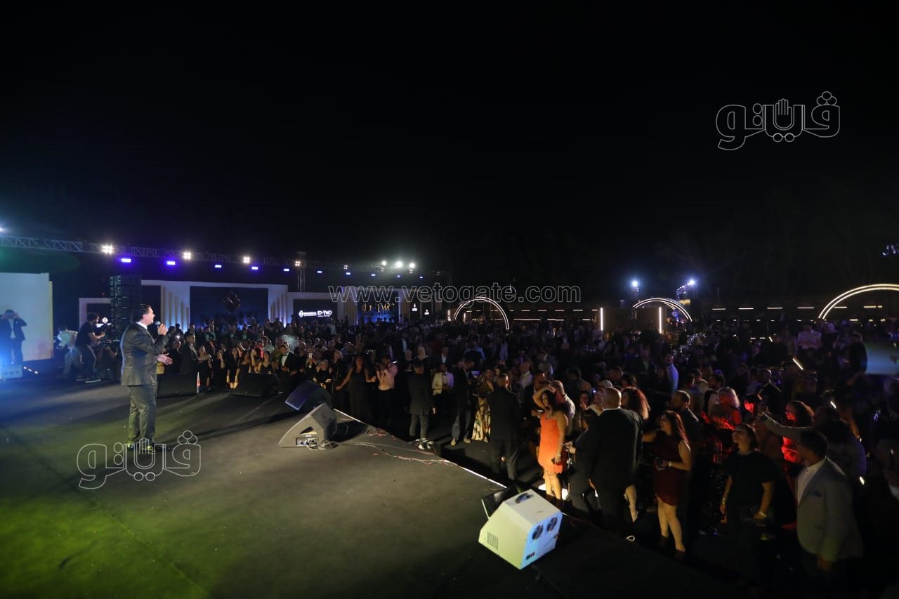  راغب علامة والشاب خالد يتألقان بحفل ضخم في القاهرة الجديدة بحضور نجوم الفن والمشاهير (1)