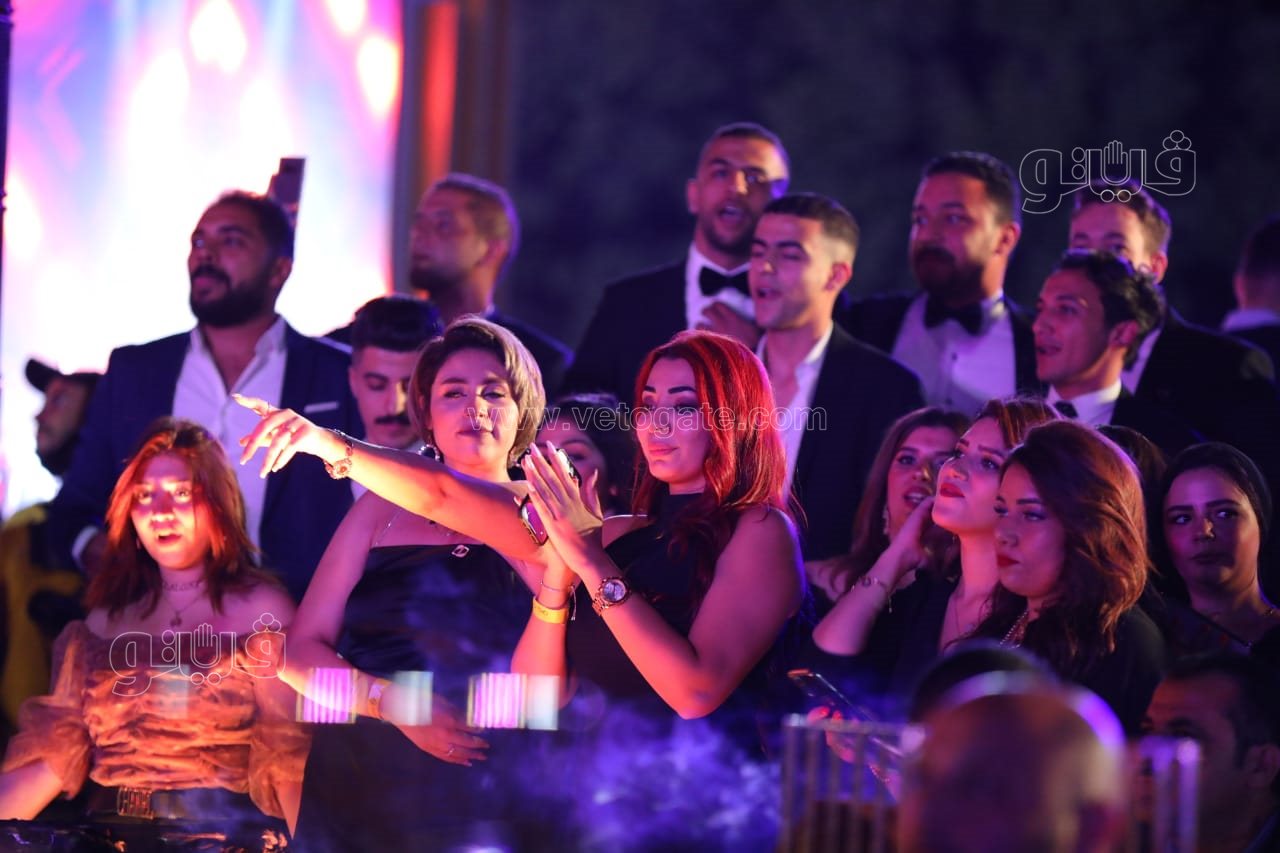  راغب علامة والشاب خالد يتألقان بحفل ضخم في القاهرة الجديدة بحضور نجوم الفن والمشاهير (14)