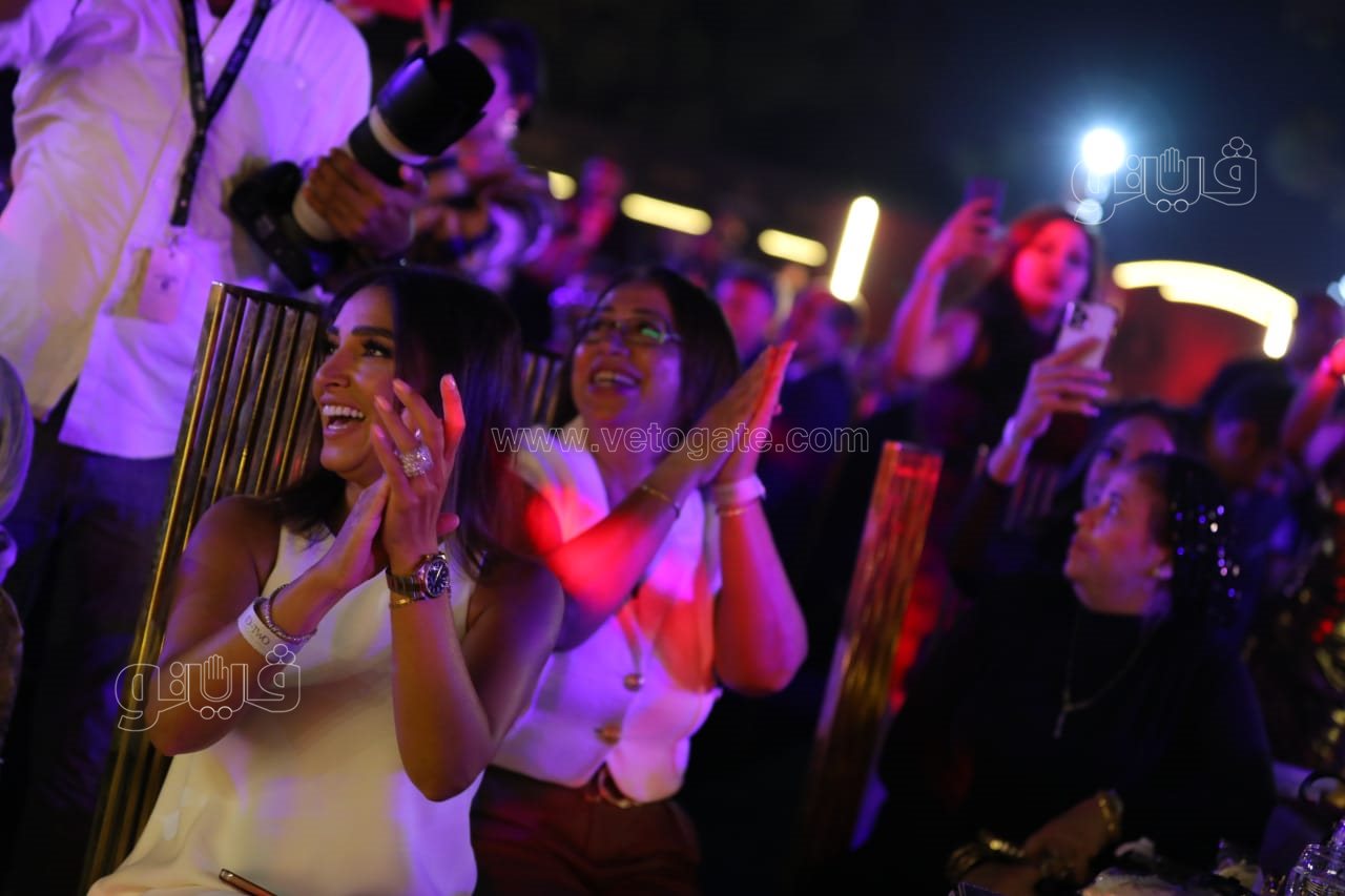  راغب علامة والشاب خالد يتألقان بحفل ضخم في القاهرة الجديدة بحضور نجوم الفن والمشاهير (22)